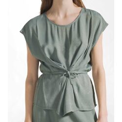 Alternative view of DEHA BLUSA IN RASO E POPELINE VERDE